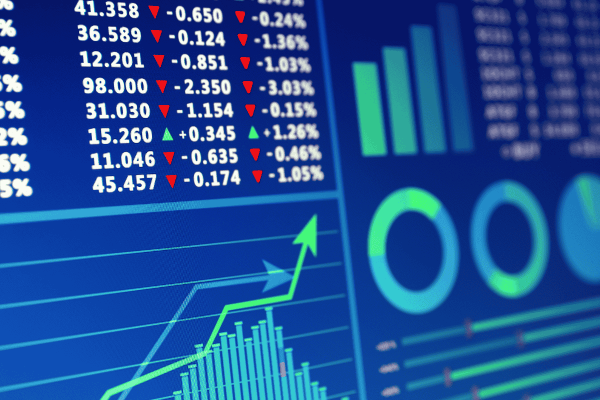 Website stats data and charts visualization